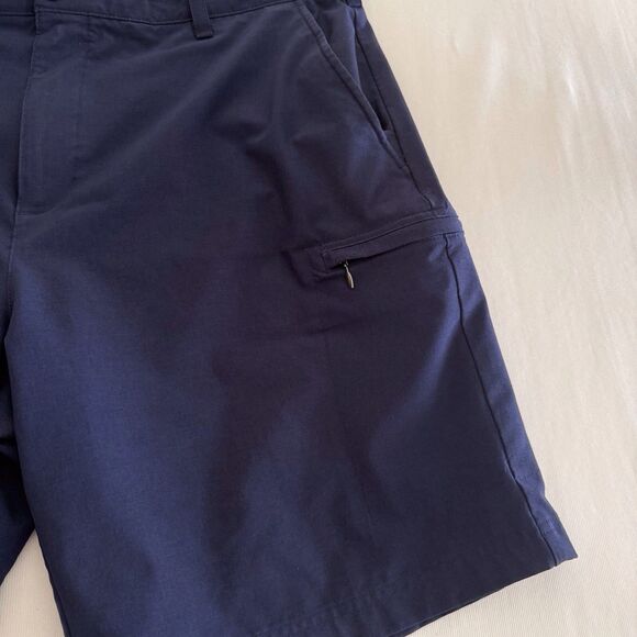 IZOD Golf Shorts Mens Solid Flat Front Navy Size 40 Performance Stretch Flex - Picture 4 of 12